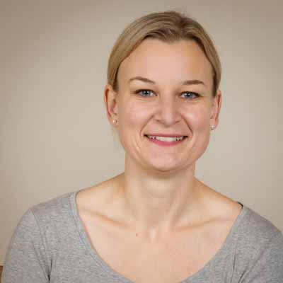 Portrait Jana Altmann, Inhaberin die Bestatterinnen in Mosbach